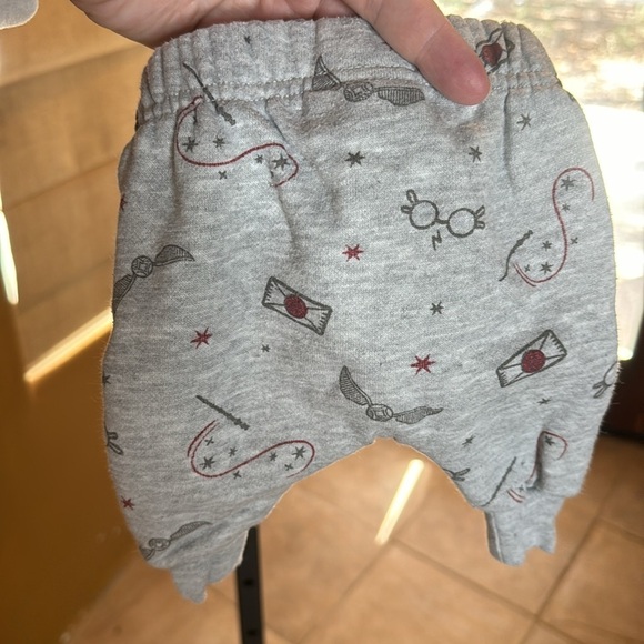Harry Potter Baby 3-Piece Outfit Set Size Newborn - Picture 8 of 13